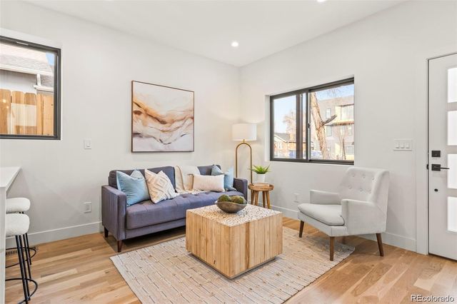 1715 Grove Street, Denver, CO 80204