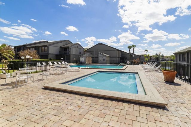 692 LAKE VILLAS DRIVE, Altamonte Springs, FL 32701