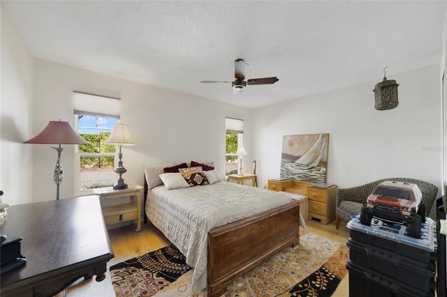 692 LAKE VILLAS DRIVE, Altamonte Springs, FL 32701