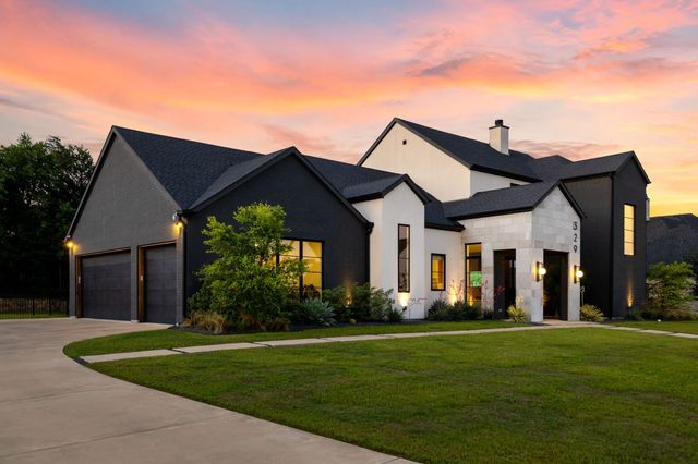 329 Renaissance Lane, Heath, TX 75032