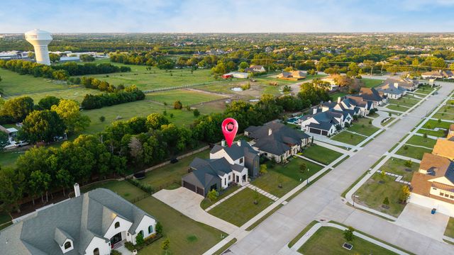 329 Renaissance Lane, Heath, TX 75032