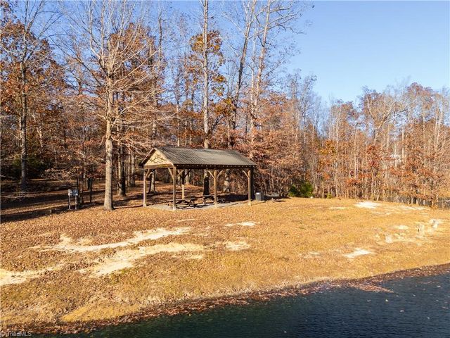 13552 US Highway 158, Reidsville, NC 27320