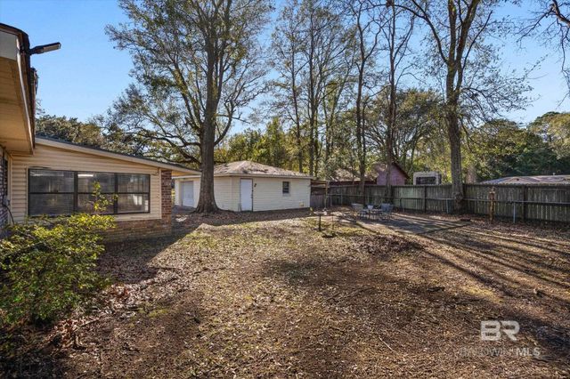 617 Best Drive, Saraland, AL 36571