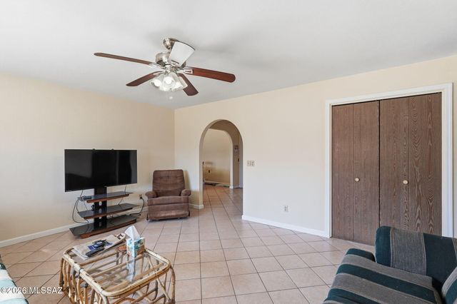 15901 N Starboard Drive, Catalina, AZ 85739