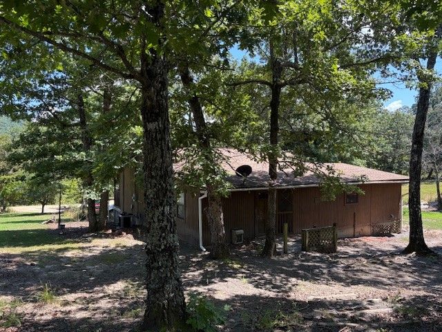 3160 Pinnacle Mtn Road, Harrison, AR 72601