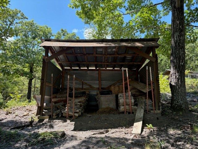 3160 Pinnacle Mtn Road, Harrison, AR 72601