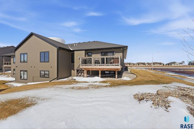 2701 W Oak Hill Dr Drive, Sioux Falls, SD 57108
