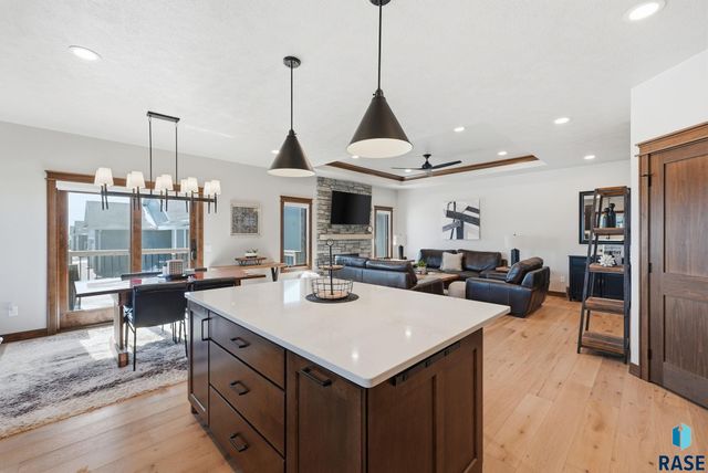 2701 W Oak Hill Dr Drive, Sioux Falls, SD 57108