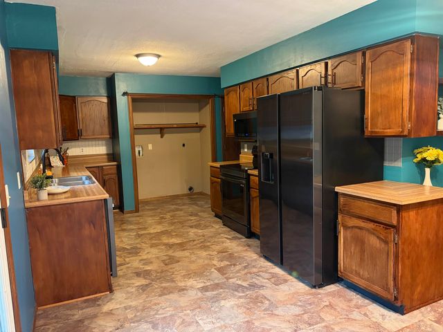 3307 Brookdale Rd, Augusta, KS 67010