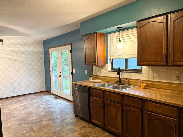 3307 Brookdale Rd, Augusta, KS 67010