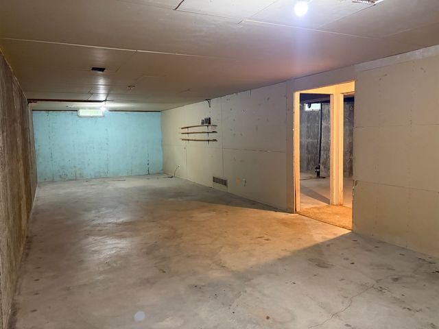 3307 Brookdale Rd, Augusta, KS 67010
