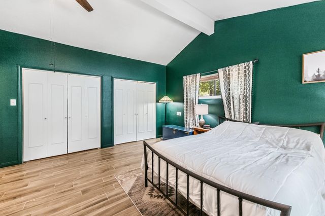 2217 Shannon Drive, Huntsville, TX 77320