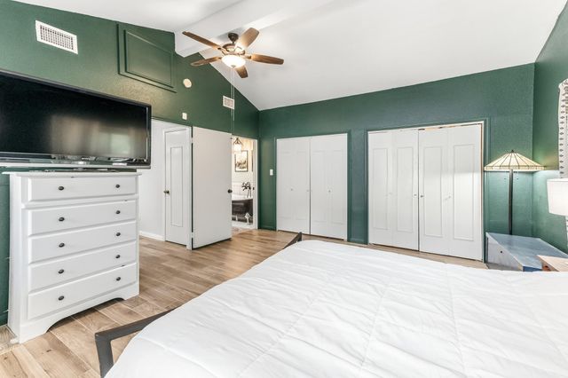 2217 Shannon Drive, Huntsville, TX 77320