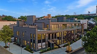 21-31 Shore Boulevard 3, Astoria, NY 11105