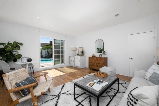 2552 Vuelta Grande, Long Beach, CA 90815