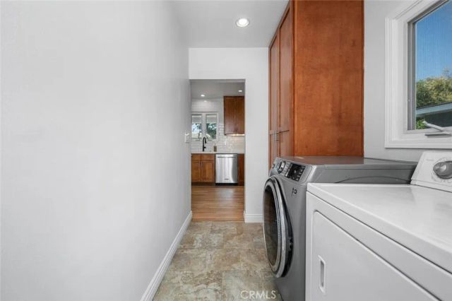 2552 Vuelta Grande, Long Beach, CA 90815