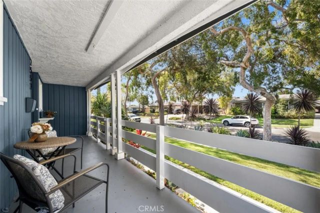 2552 Vuelta Grande, Long Beach, CA 90815