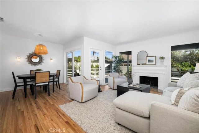 2552 Vuelta Grande, Long Beach, CA 90815