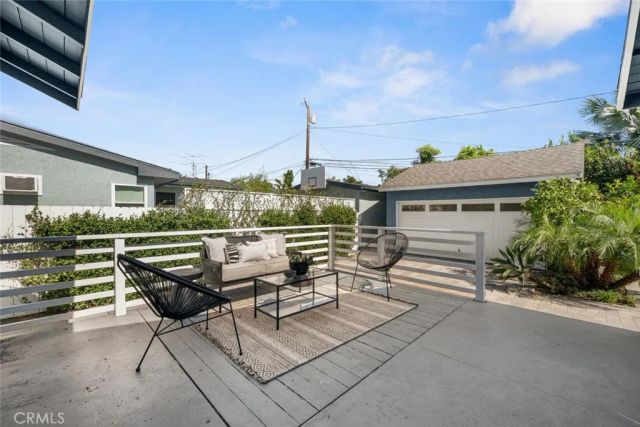 2552 Vuelta Grande, Long Beach, CA 90815