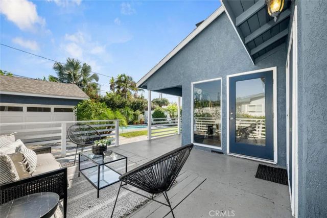 2552 Vuelta Grande, Long Beach, CA 90815
