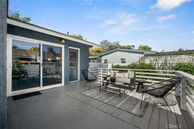 2552 Vuelta Grande, Long Beach, CA 90815