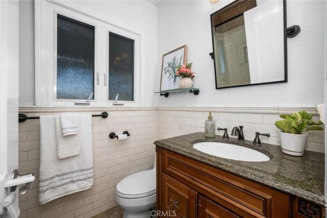 2552 Vuelta Grande, Long Beach, CA 90815