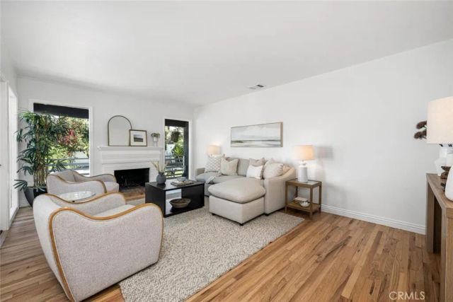 2552 Vuelta Grande, Long Beach, CA 90815