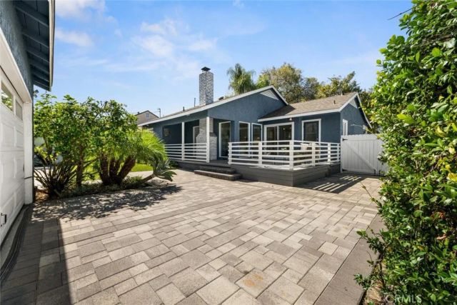 2552 Vuelta Grande, Long Beach, CA 90815