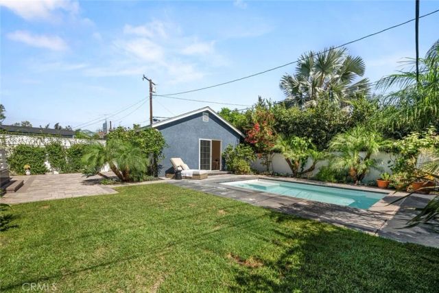 2552 Vuelta Grande, Long Beach, CA 90815