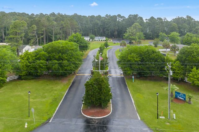 1093 Palm Dr., Conway, SC 29526