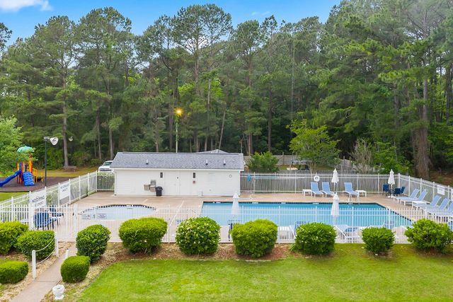 1093 Palm Dr., Conway, SC 29526
