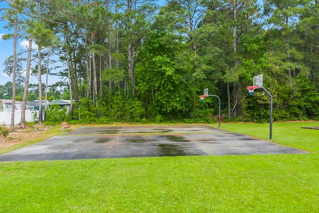 1093 Palm Dr., Conway, SC 29526