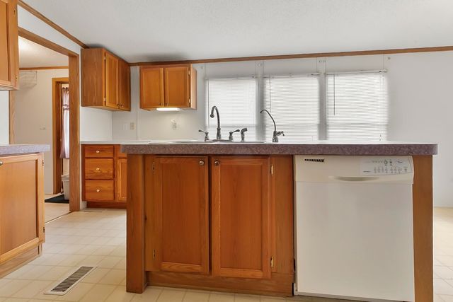 1093 Palm Dr., Conway, SC 29526