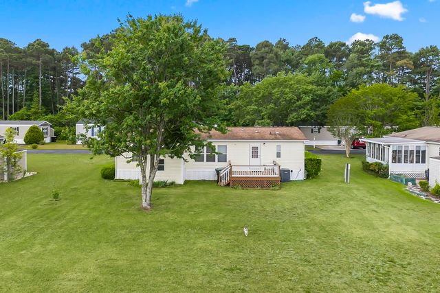 1093 Palm Dr., Conway, SC 29526