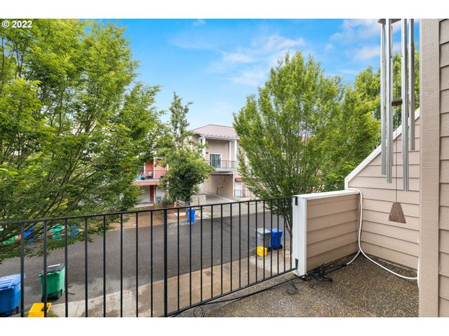 14720 Ne COUCH St, Portland, OR 97230
