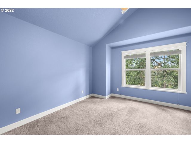 14720 Ne COUCH St, Portland, OR 97230