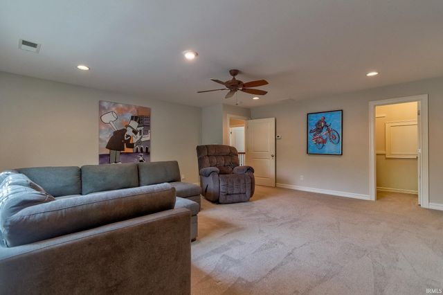 333 Mannington Court, Evansville, IN 47711