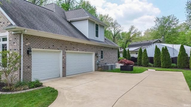 333 Mannington Court, Evansville, IN 47711