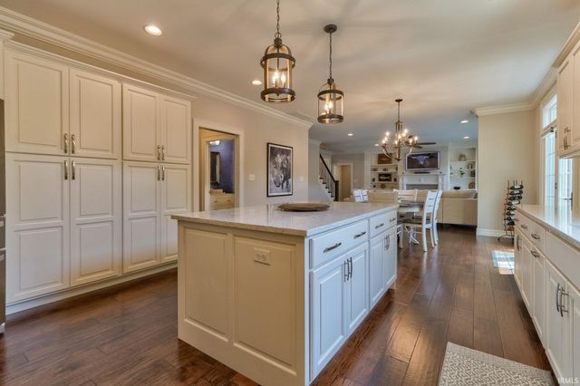 333 Mannington Court, Evansville, IN 47711