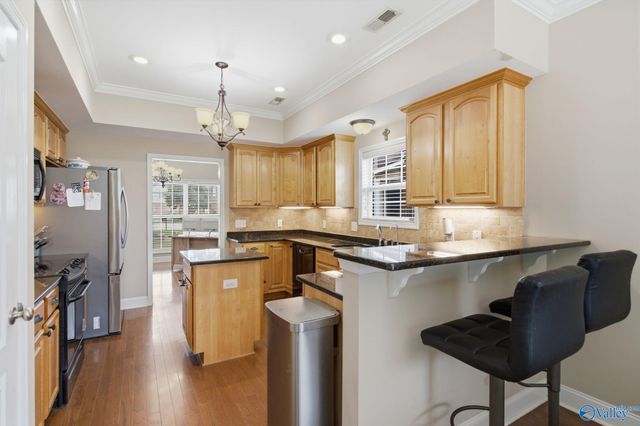 7003 Southcreek Drive SE, Owens Cross Roads, AL 35763