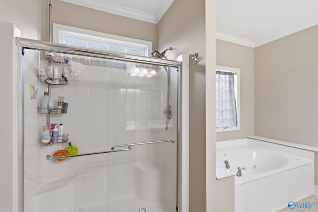 7003 Southcreek Drive SE, Owens Cross Roads, AL 35763