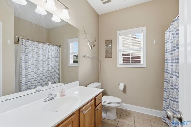 7003 Southcreek Drive SE, Owens Cross Roads, AL 35763