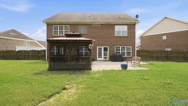 7003 Southcreek Drive SE, Owens Cross Roads, AL 35763