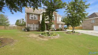 7003 Southcreek Drive SE, Owens Cross Roads, AL 35763