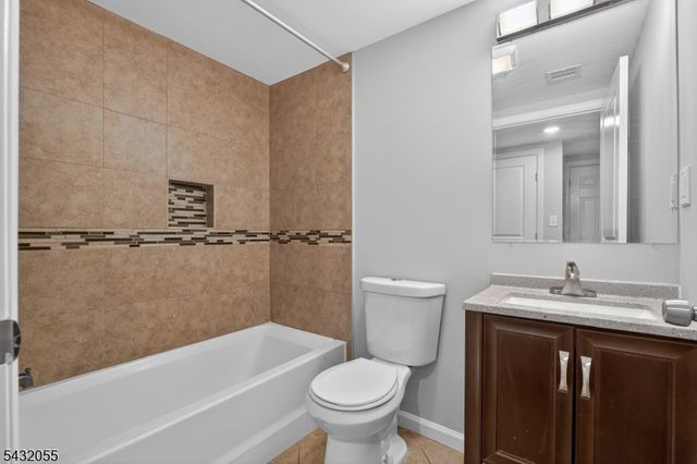 103 Berkshire Pl, Irvington Twp., NJ 07111