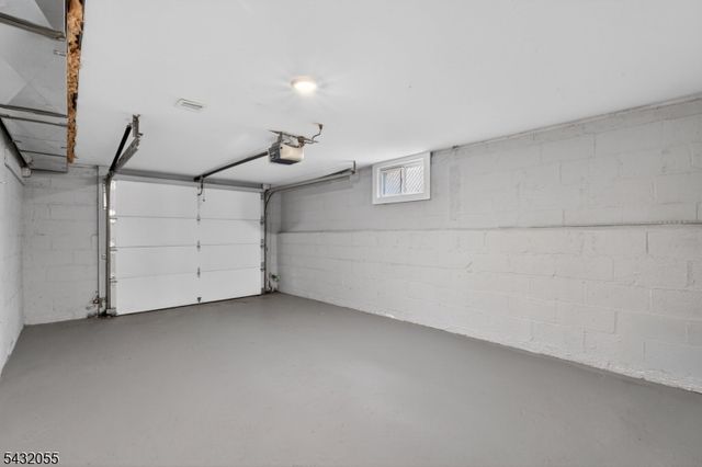 103 Berkshire Pl, Irvington Twp., NJ 07111