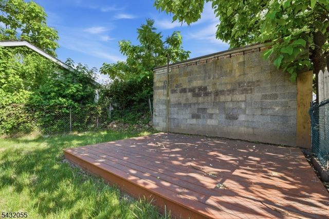 103 Berkshire Pl, Irvington Twp., NJ 07111