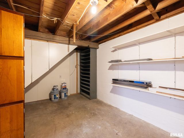 104 N 12TH Street, Pekin, IL 61554