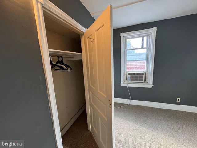 2432 W 19TH ST, Wilmington, DE 19806