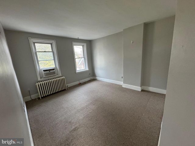 2432 W 19TH ST, Wilmington, DE 19806